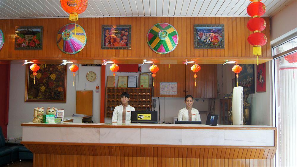 Super Oyo 90602 Hotel Hsiang Garden Сандакан Екстер'єр фото